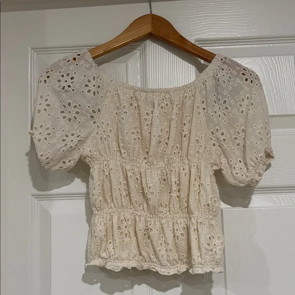 Jessica Simpson Cream Eyelet Women Crop Top - Picture 1 of 3